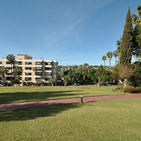 Torres De Aloha 2 Bdr Puerto Banus Apartment Марбеля Екстериор снимка